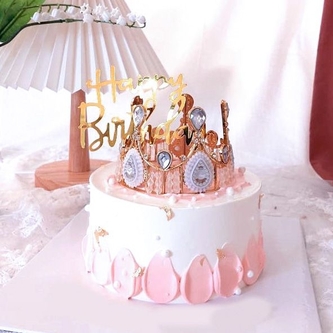 Crown Cake - Pink 6"